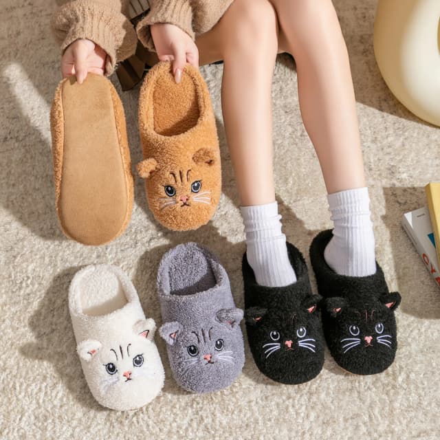 Zapatillas de felpa con diseño de gato para mujer, zapatos cálidos y cómodos para el hogar, antideslizantes, con fondo suave, para otoño e invierno, Unisex