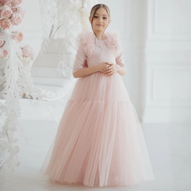 Abiti da ragazza di fiore rosa chiaro personalizzati in tulle con mezza manica con fiocco per abiti da principessa per banchetti di feste di compleanno di nozze