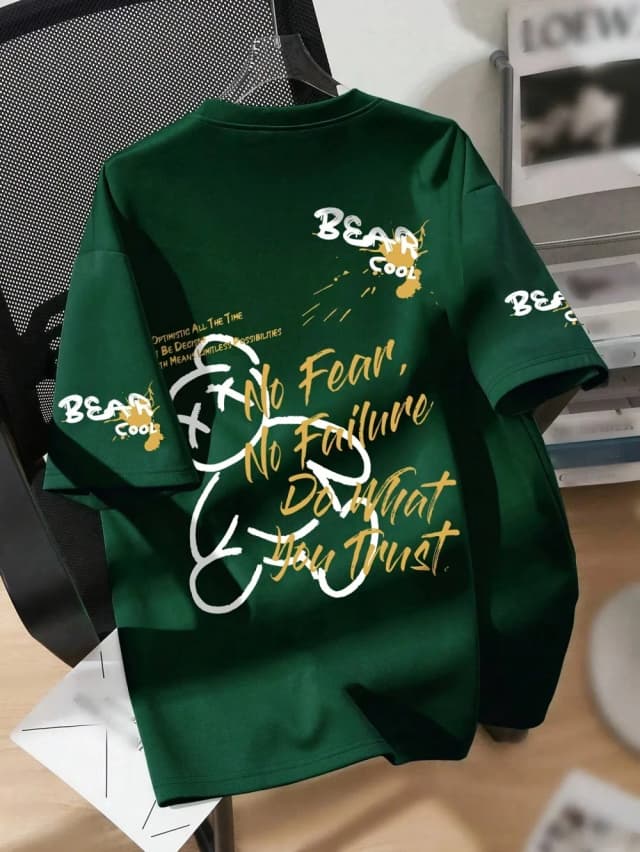 Camiseta transpirable de cuello redondo para hombre de verano con estampado de oso de dibujos animados adecuada para regalos diarios y de fin de semana a amigos