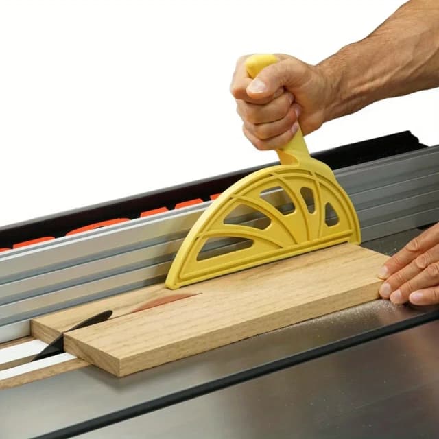 Bloque de empuje para sierras de mesa, mesas de enrutadoras y ensambladores, varilla de empuje con mango compensado, 1 ud.