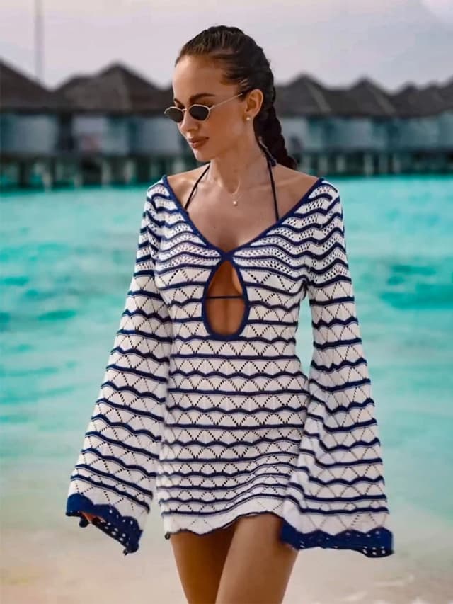 Minivestido playero de punto con manga acampanada para mujer, traje de baño Sexy bohemio a rayas, elegante, con cuello en V, para vacaciones en la playa, K123