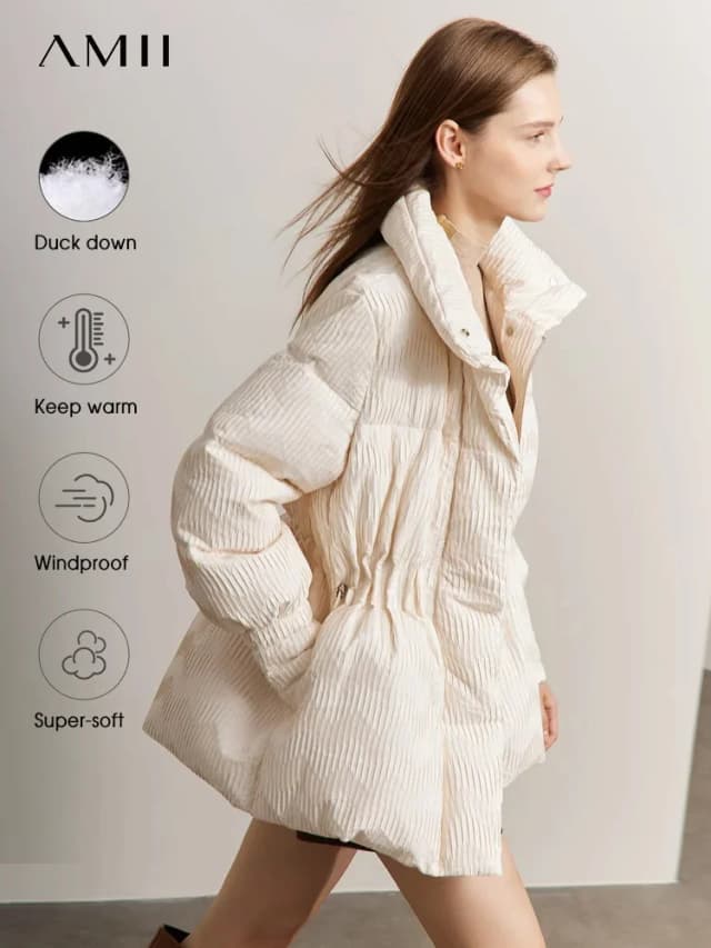 AMII-abrigo acolchado minimalista de plumón de pato para mujer, ropa de abrigo cálida con solapa y cuello levantado ligero, chaquetas nuevas de invierno 2025 12344052